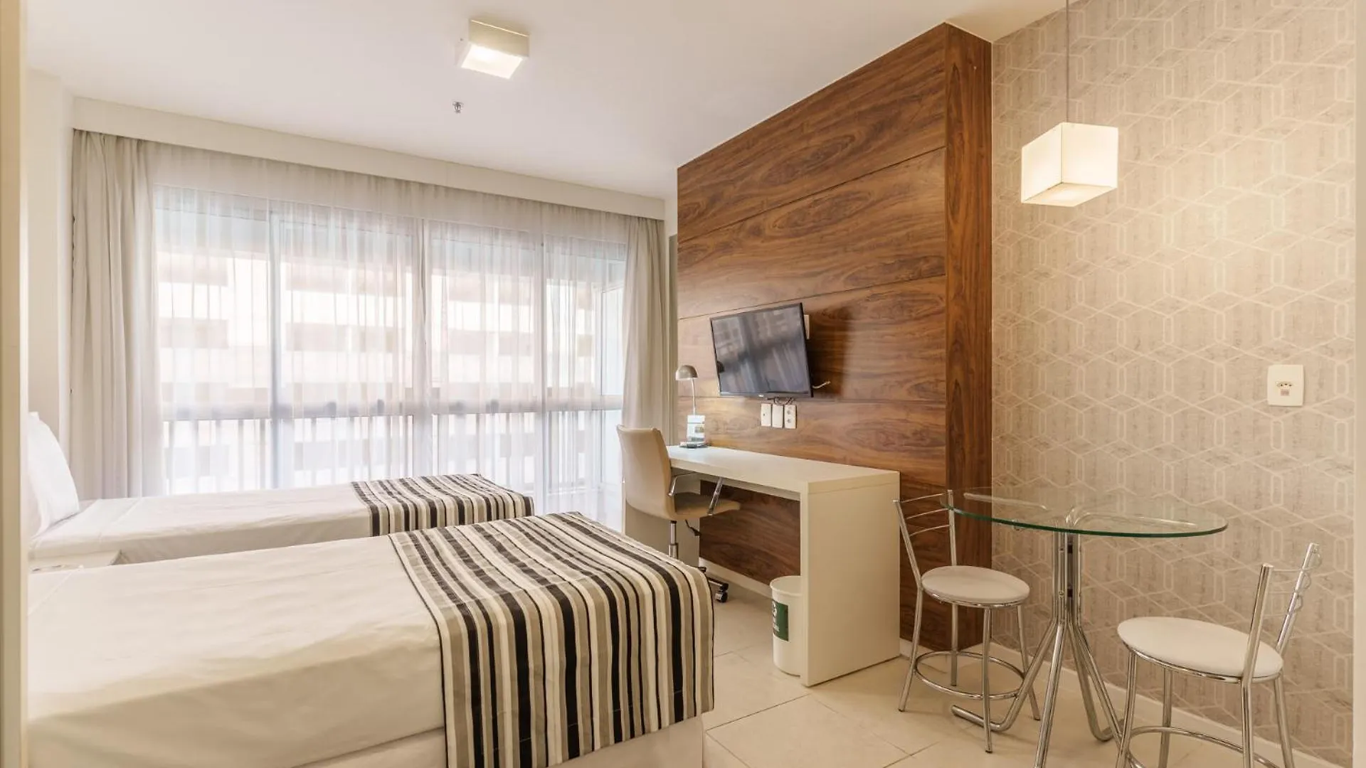 Fusion Hplus Express + Brasilia 3*,  Brazil
