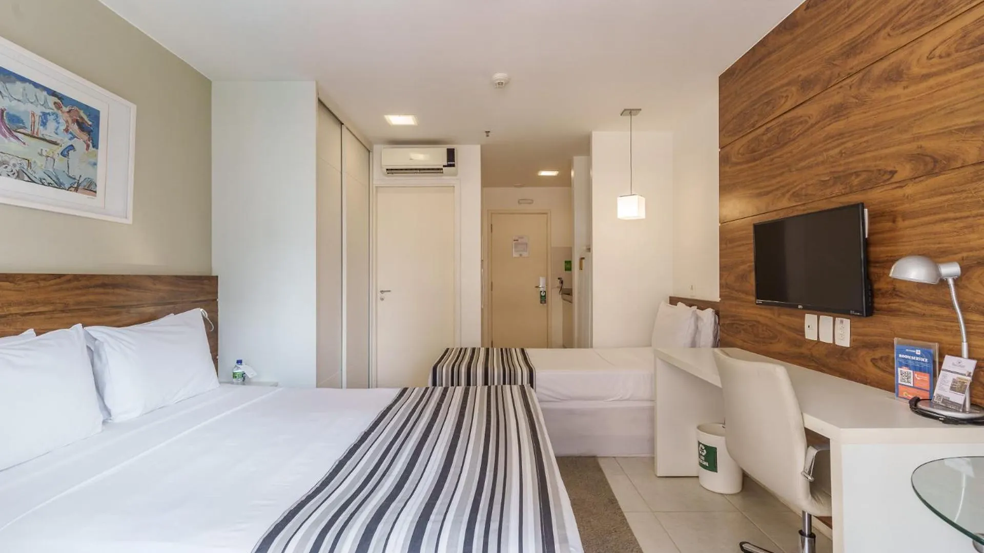Hotel Fusion Hplus Express + Brasília